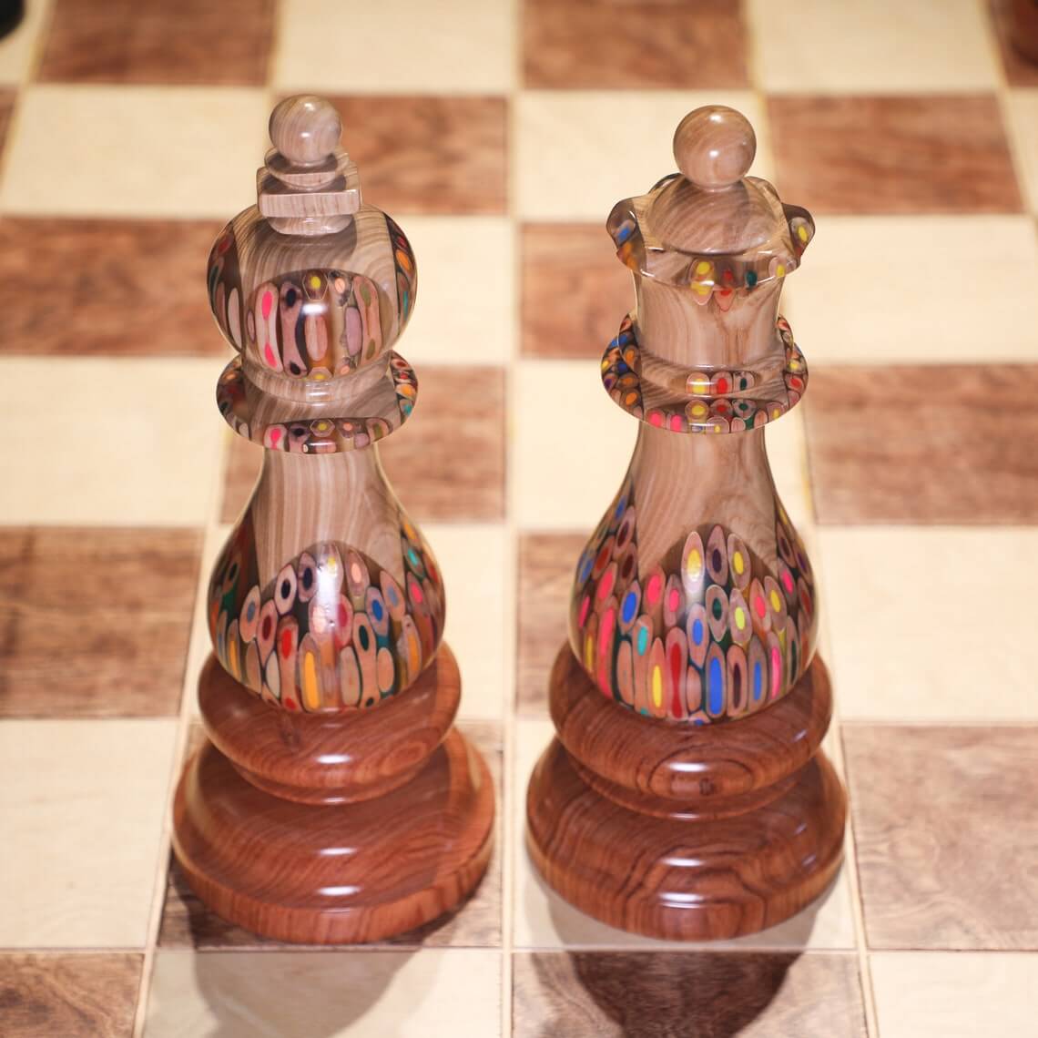 Giant Ornamental King and Queen - Chess Pieces Decor - Deluxe Serial