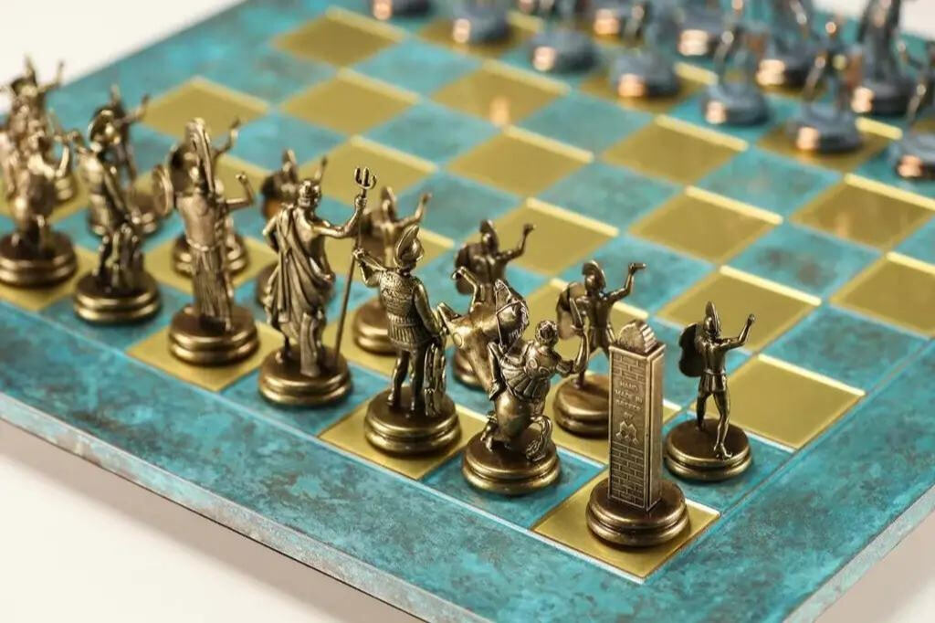 American Civil War Generals Chessmen on Black/Maple Chest Chess Set – Fancy  Chess