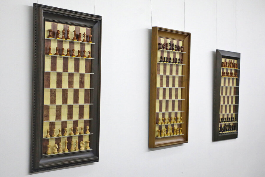 Superior Vertical Chess Board - Wall Mounted Chess Set (III) - Henry Chess  Sets